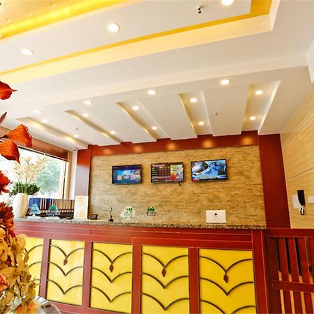 Greentree Inn Liaoning Dalian Development Zone Jinma Road Pedestrian Street Express Hotel Buitenkant foto
