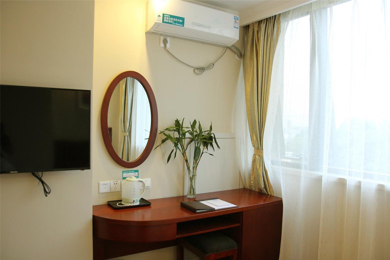 Greentree Inn Liaoning Dalian Development Zone Jinma Road Pedestrian Street Express Hotel Buitenkant foto