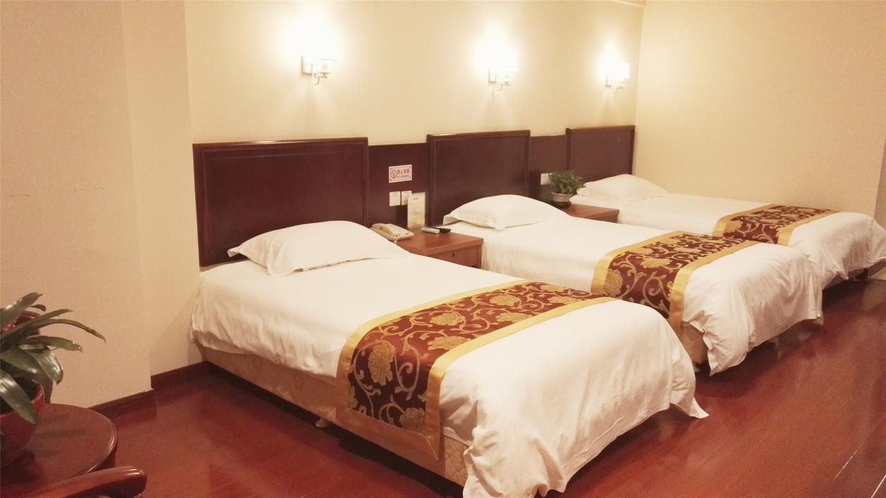 Greentree Inn Liaoning Dalian Development Zone Jinma Road Pedestrian Street Express Hotel Buitenkant foto