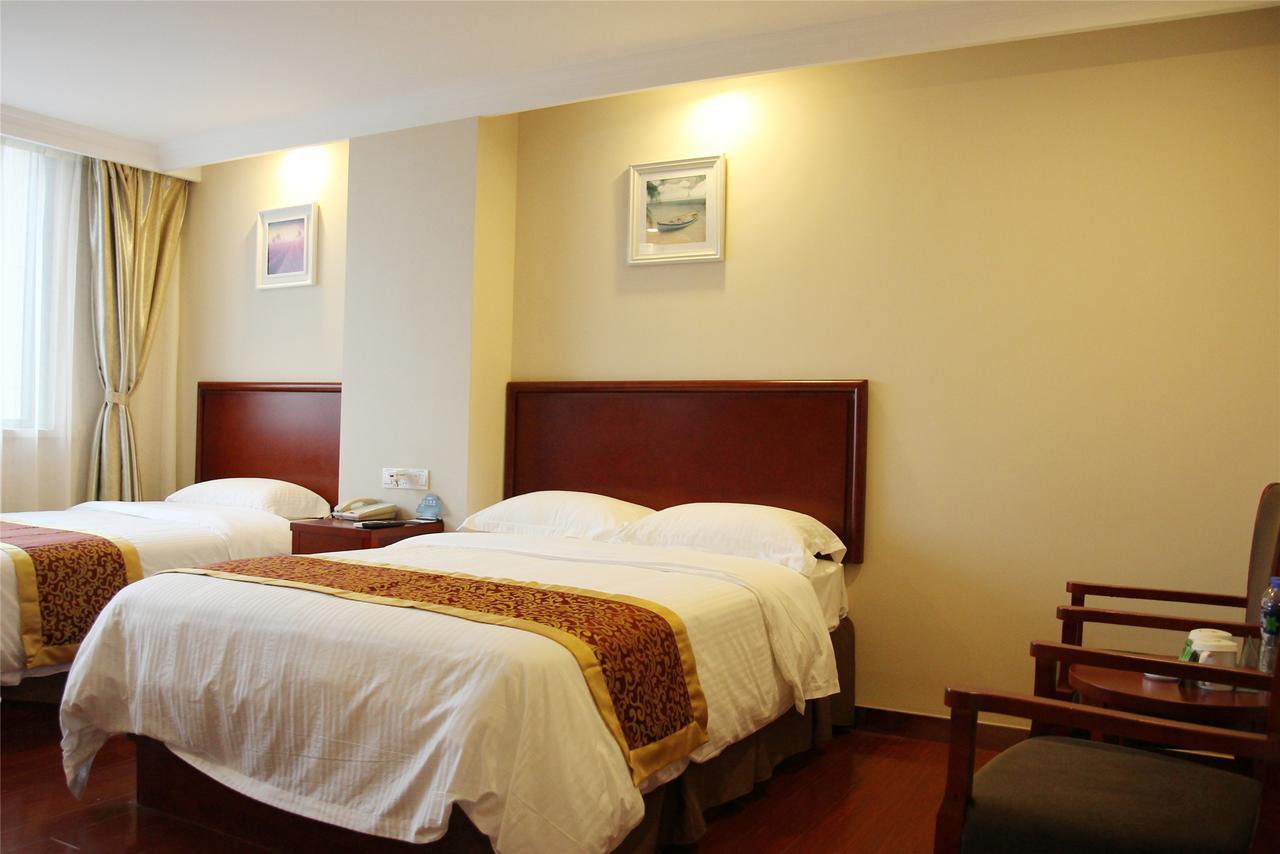 Greentree Inn Liaoning Dalian Development Zone Jinma Road Pedestrian Street Express Hotel Buitenkant foto