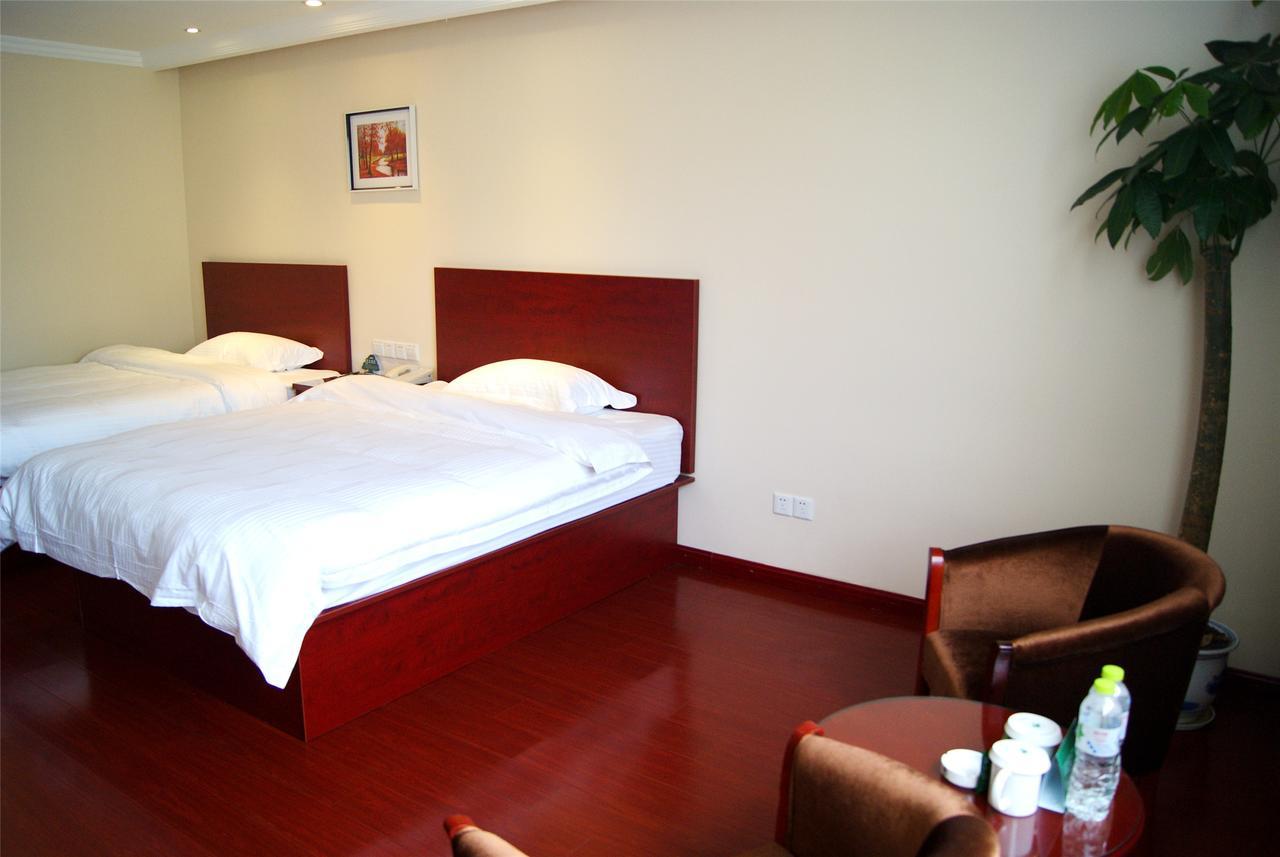 Greentree Inn Liaoning Dalian Development Zone Jinma Road Pedestrian Street Express Hotel Buitenkant foto